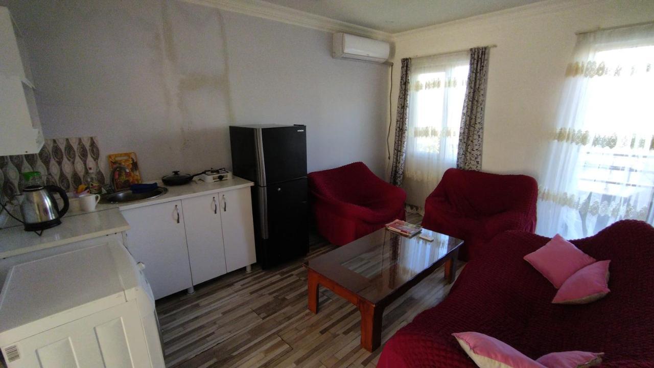 Shapatava Aparthotel Батумі Екстер'єр фото